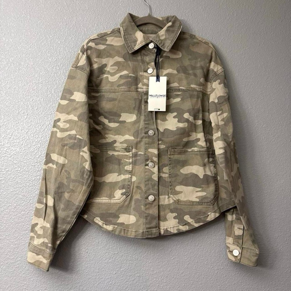 Wallflower Women's Faded Khaki Camo Button Up 90's Style with Pockets